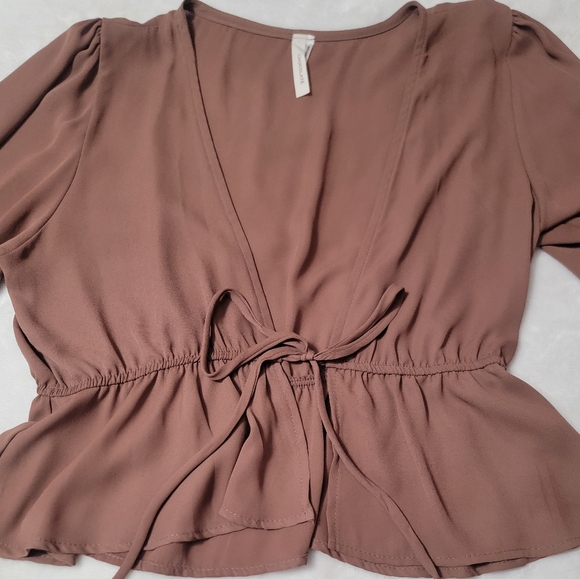 Chocolate sheer longsleeve tie front blouse size Large LIKE NEW - Picture 3 of 6